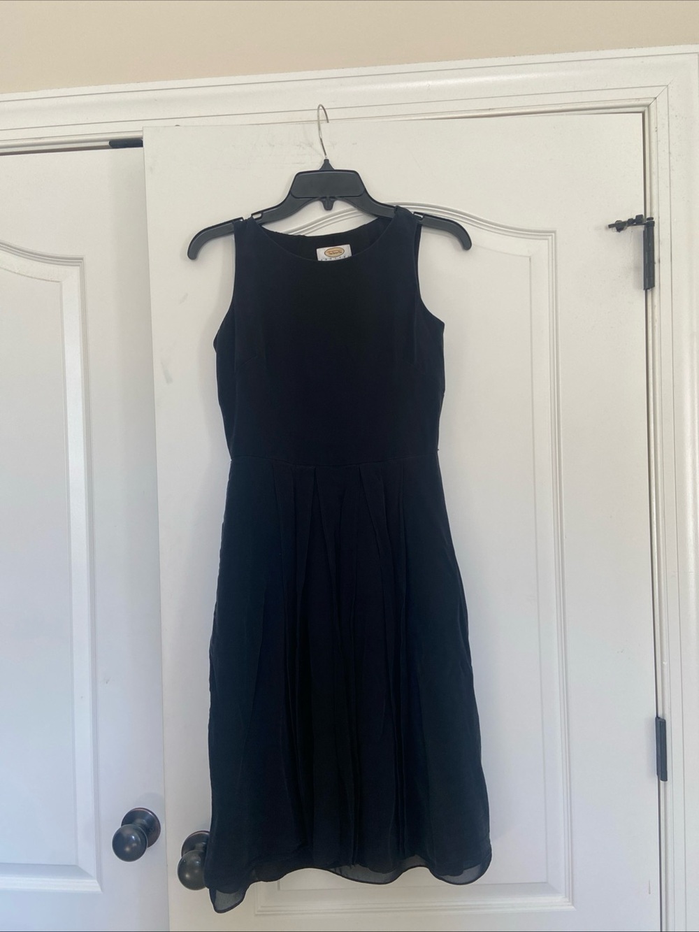 Talbots Black Sleeveless Midi Dress